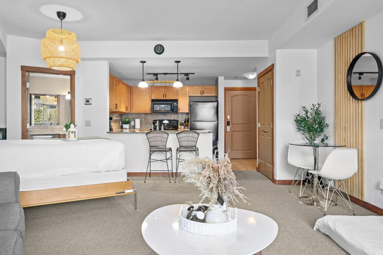 ⭐️ Luxury Mountain View Studio In Canmore ⭐️ Екстер'єр фото
