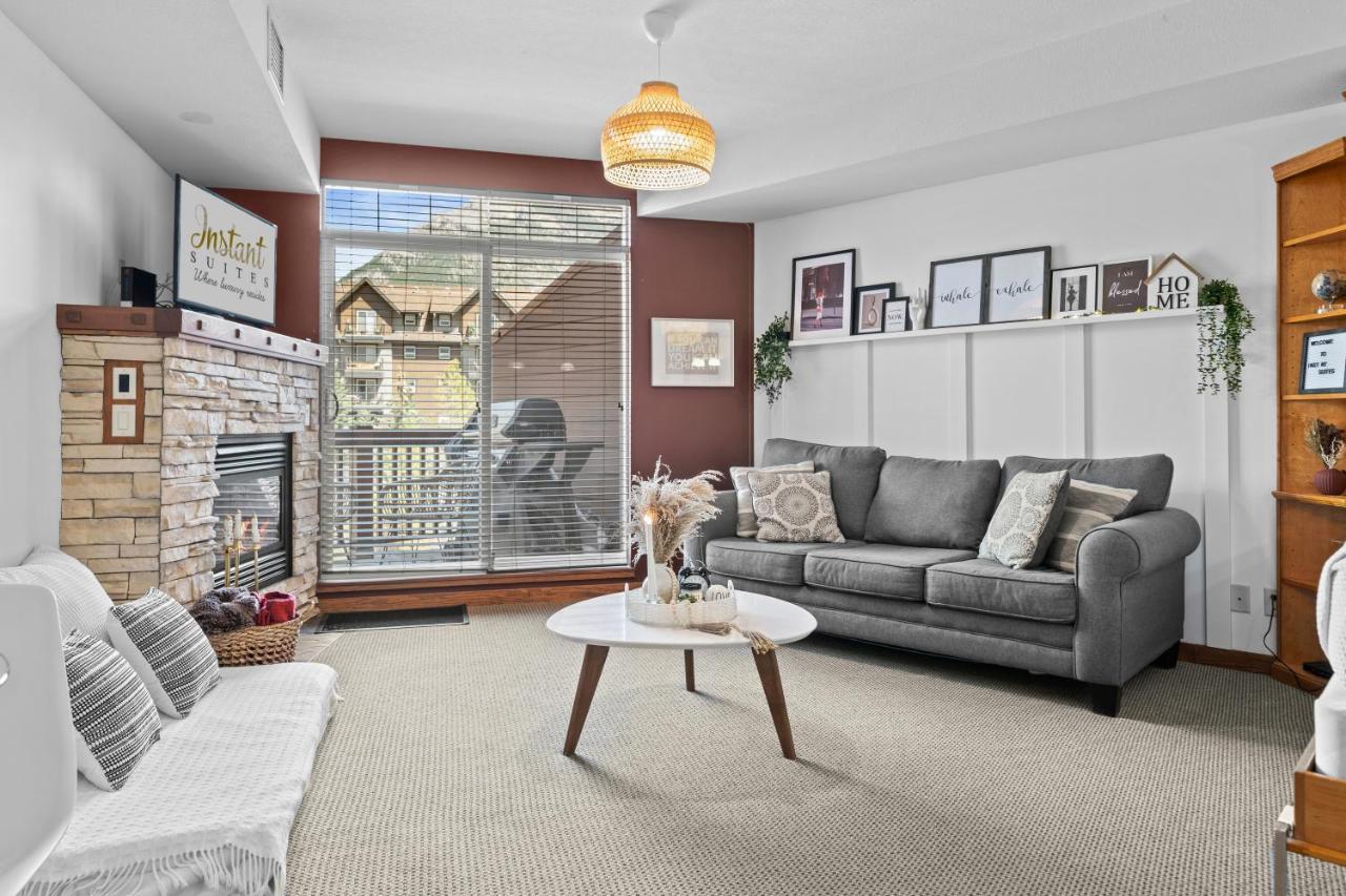 ⭐️ Luxury Mountain View Studio In Canmore ⭐️ Екстер'єр фото